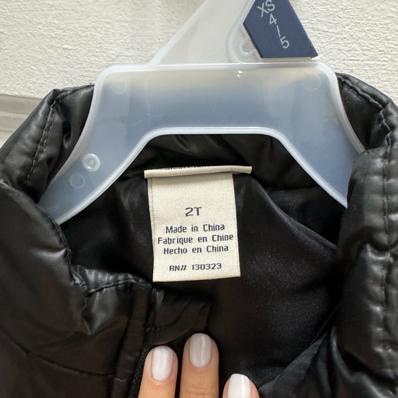 Calvin Klein jeans, boy, puffer vest - Picture 5 of 7